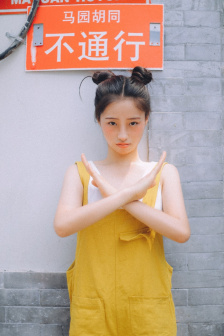 女人用润滑剂的视频